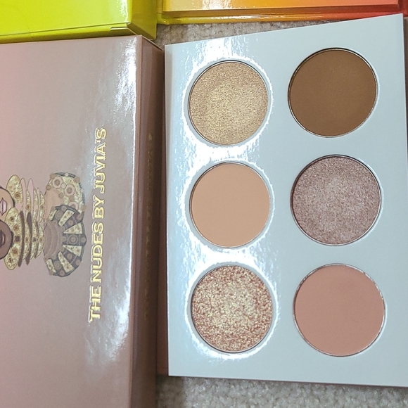 JUVIA'S PLACE EYESHADOW BUNDLE FOR SALE - Picture 3 of 8
